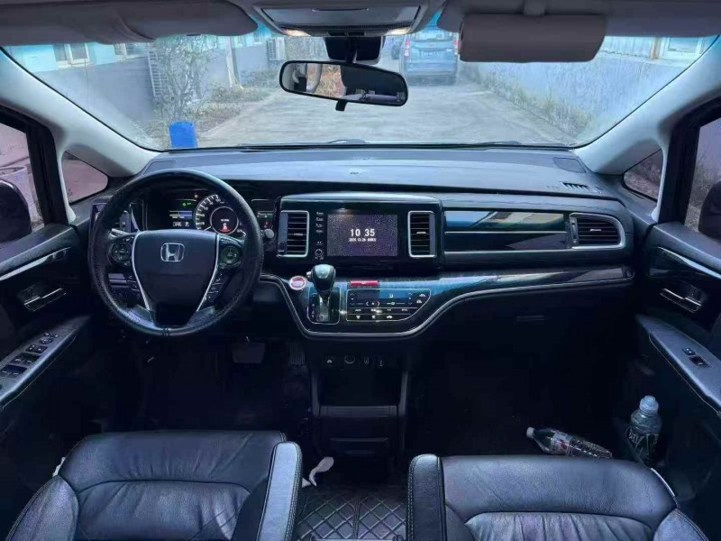 济宁20年本田艾力绅5