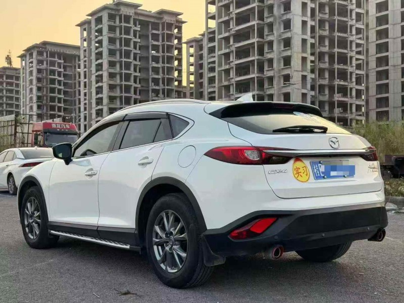 钦州17年马自达CX-47