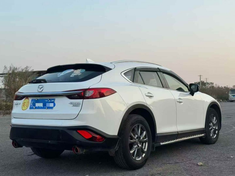 钦州17年马自达CX-48