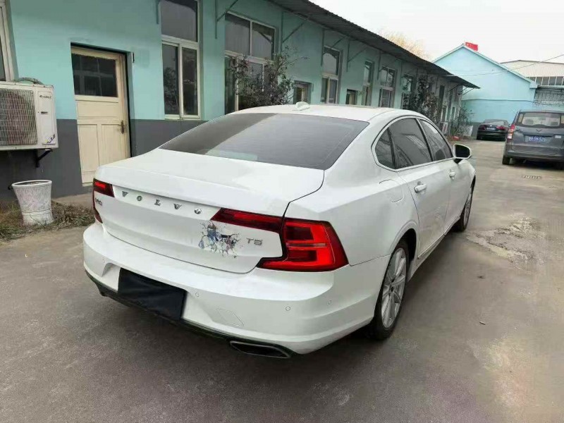 东营17年沃尔沃S907