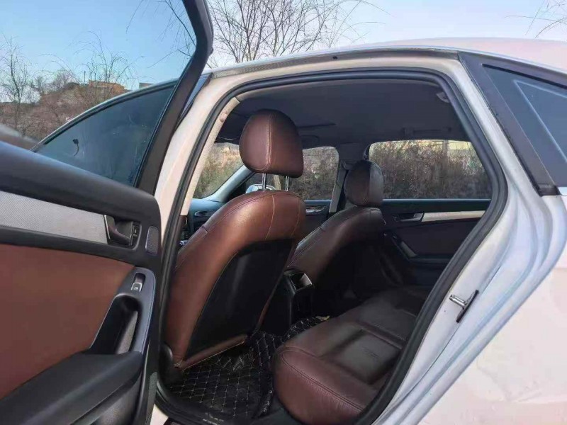 石嘴山12年奥迪A4L5