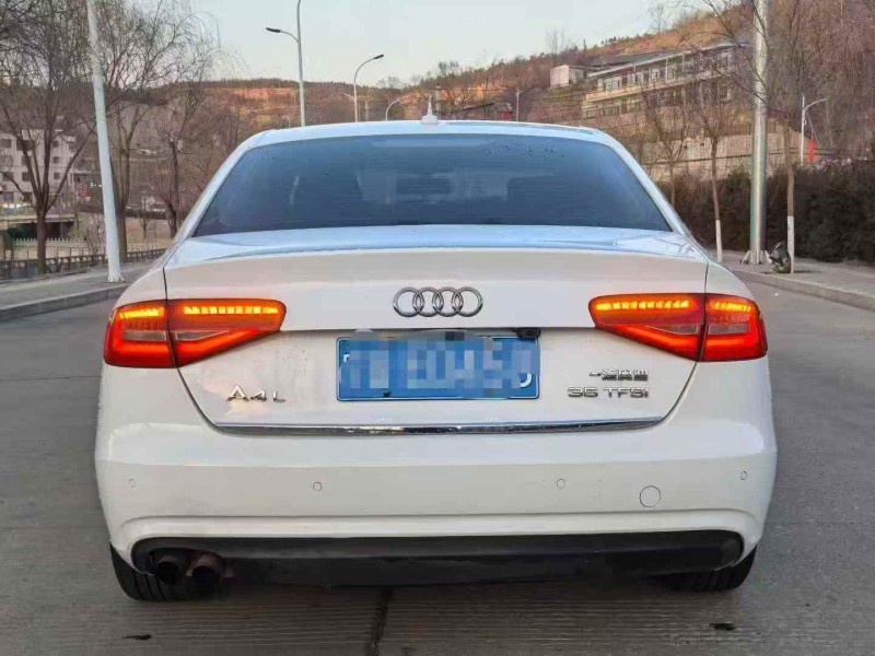 石嘴山12年奥迪A4L8