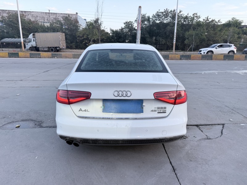 潮州16年奥迪A4L9