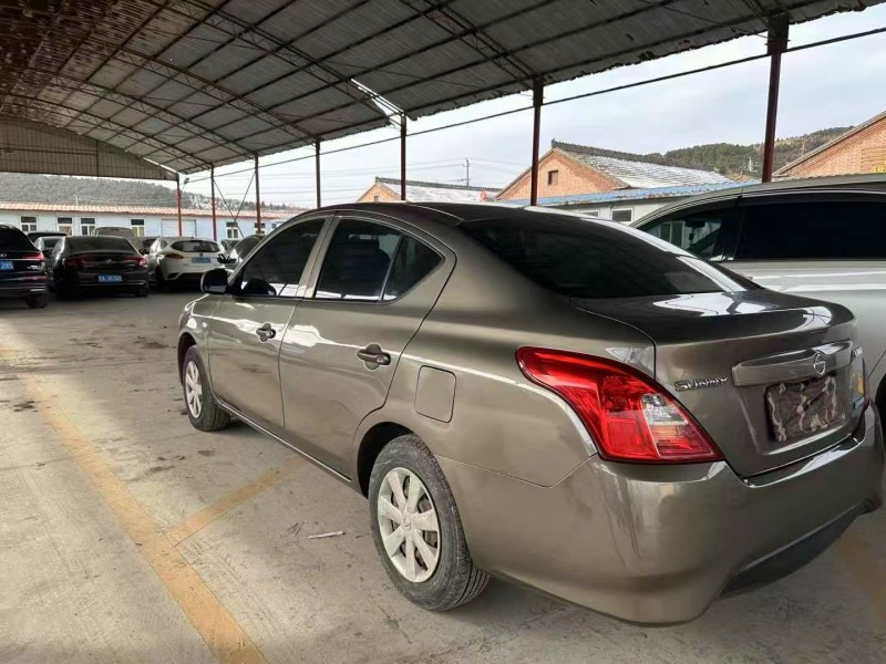 太原18年日产阳光8