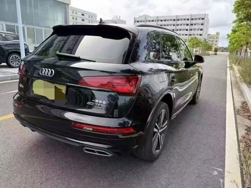 中山22年奥迪Q58