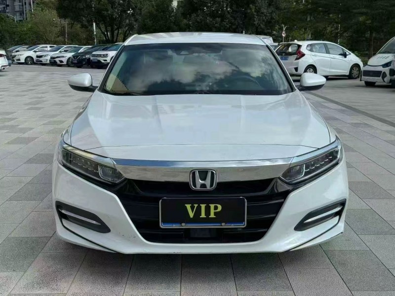 东莞19年本田雅阁1