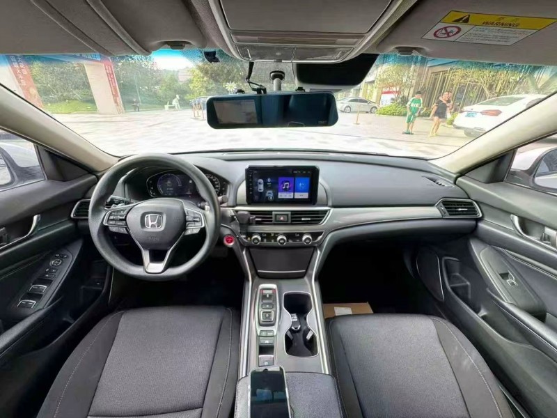 东莞19年本田雅阁5