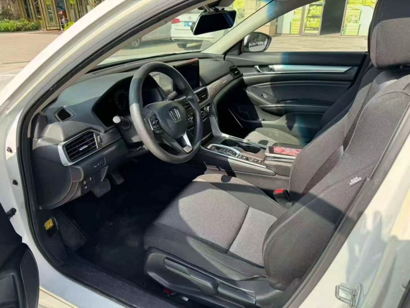 东莞19年本田雅阁6