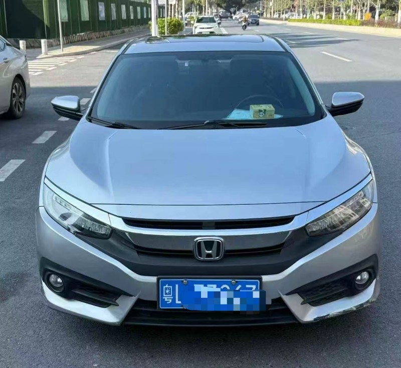 汕头18年本田思域1