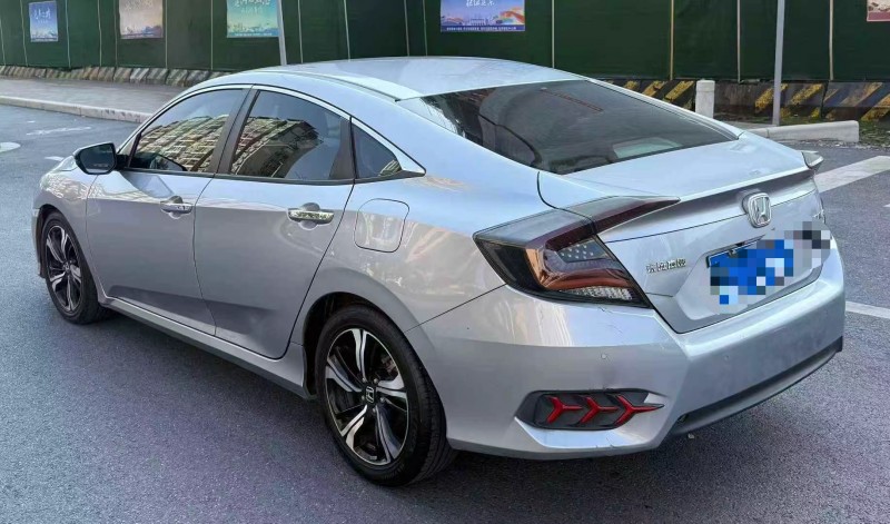 汕头18年本田思域7