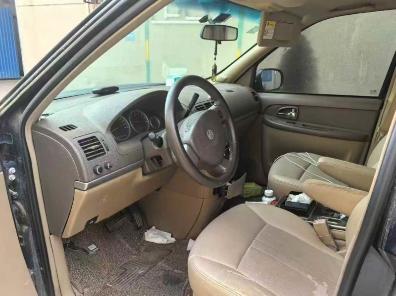 青岛15年别克GL86