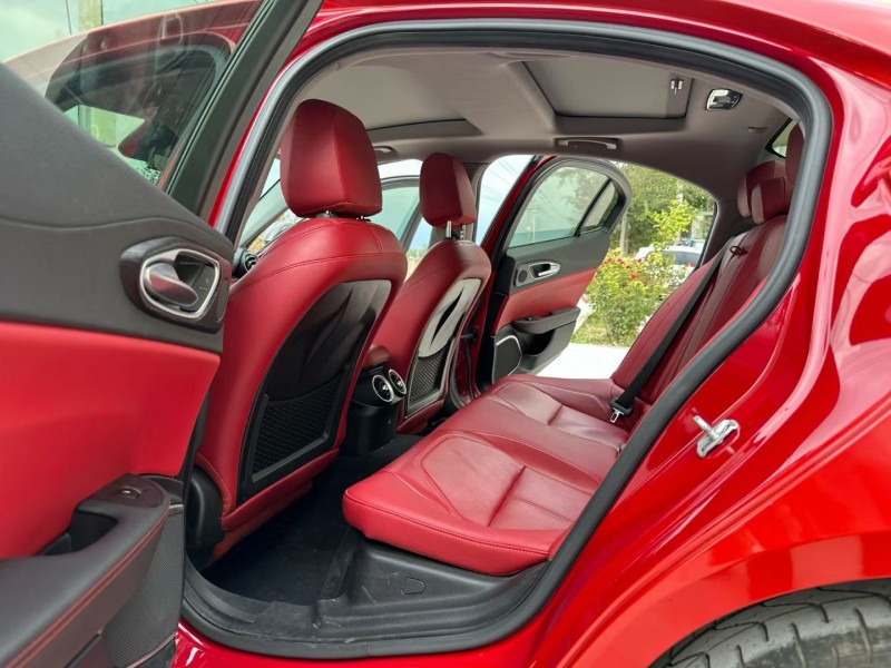 徐州20年阿尔法·罗密欧Giulia6