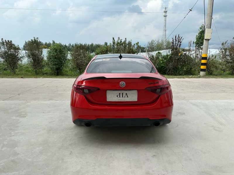 徐州20年阿尔法·罗密欧Giulia9