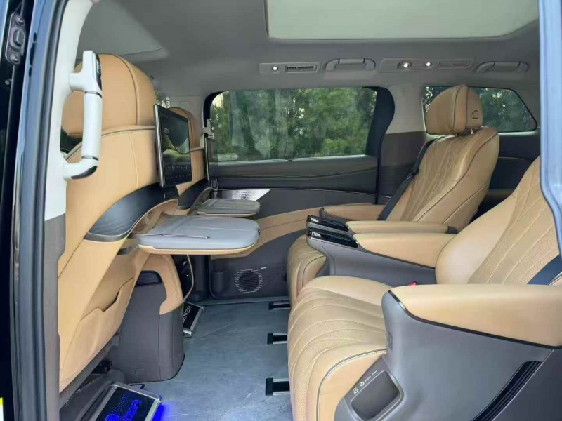 淄博24年腾势D96