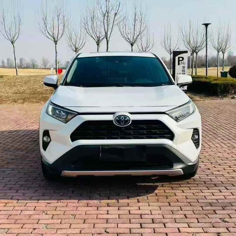 济宁21年丰田RAV4荣放1