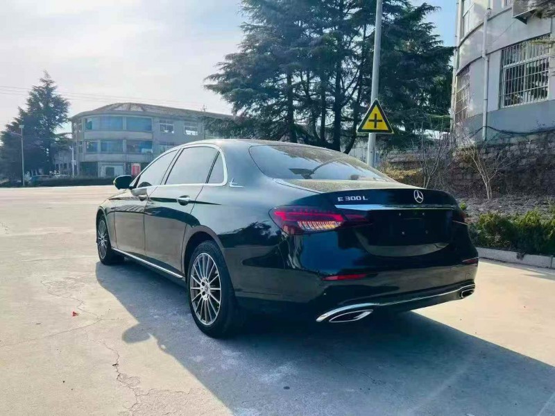 烟台21年奔驰E8