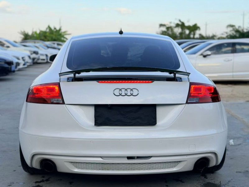 汕头14年奥迪TT8