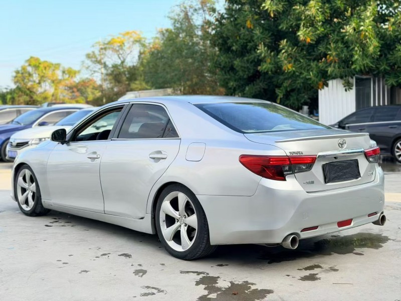 汕头12年丰田锐志7