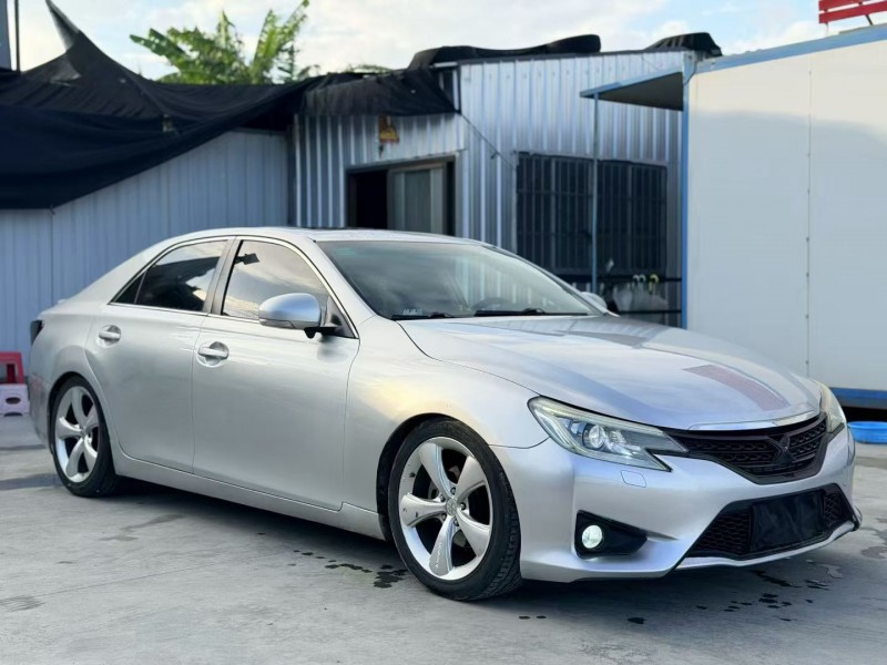 汕头12年丰田锐志9