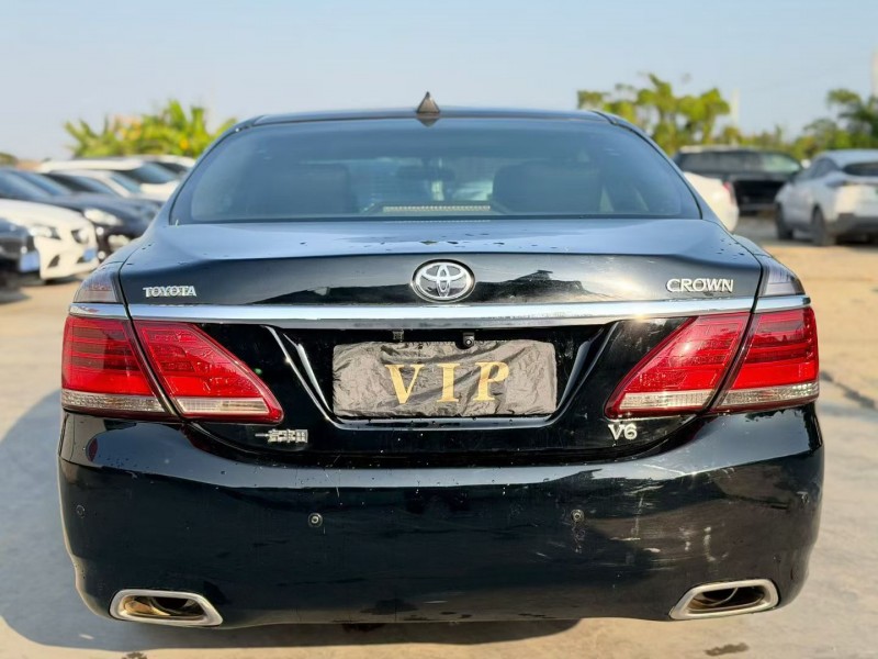 汕头13年丰田皇冠8