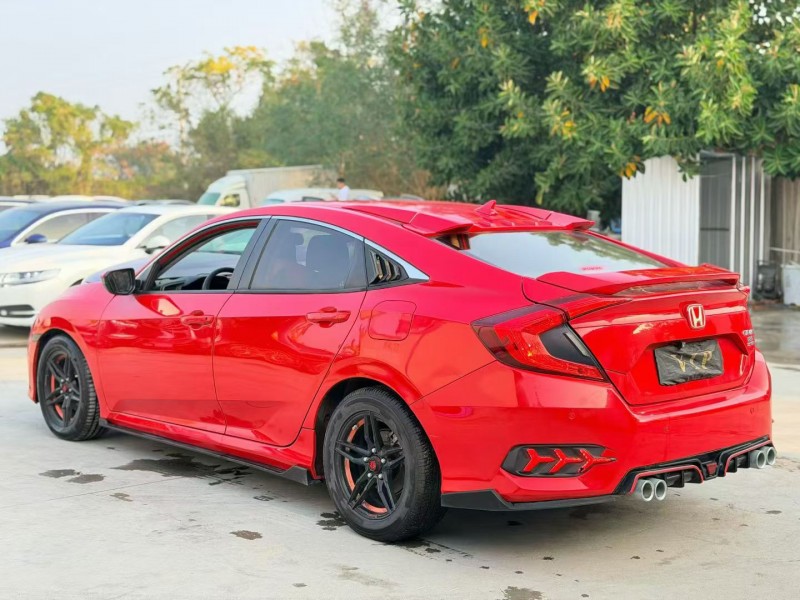 汕头17年本田思域7