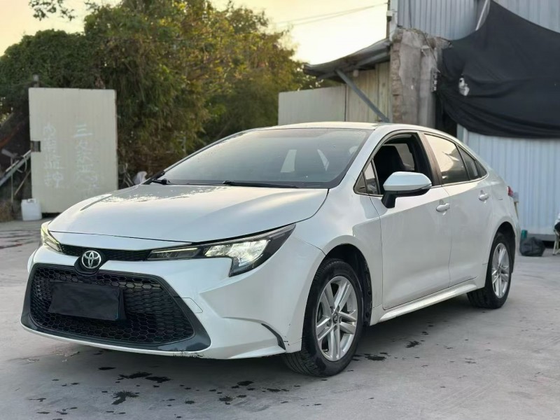 汕头19年丰田雷凌8