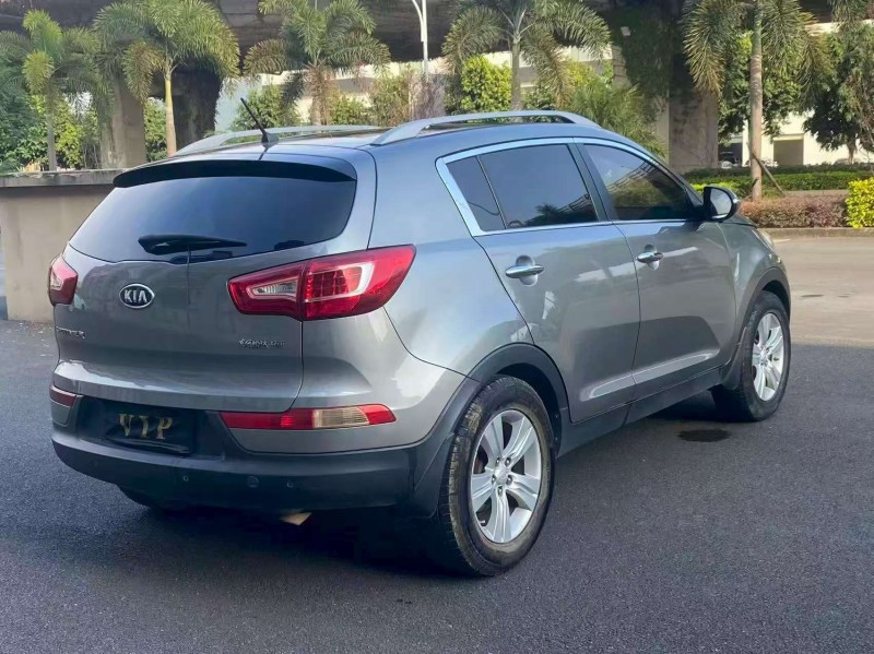 漳州12年起亚智跑8