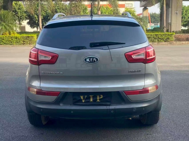 漳州12年起亚智跑9