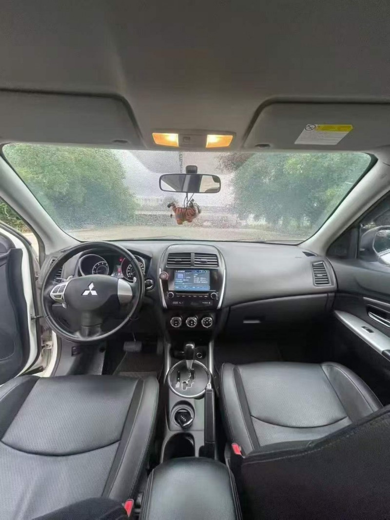 漳州13年三菱劲炫5