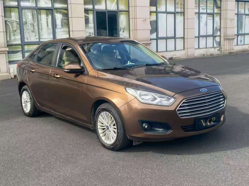 漳州15年福特福睿斯2