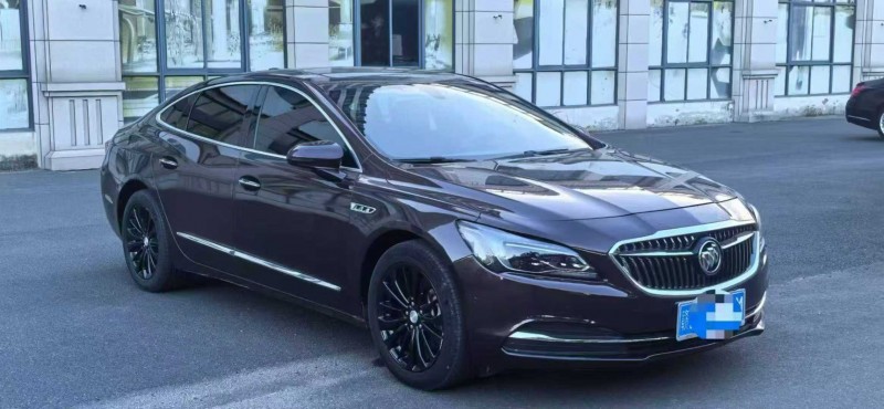 漳州18年别克君越2