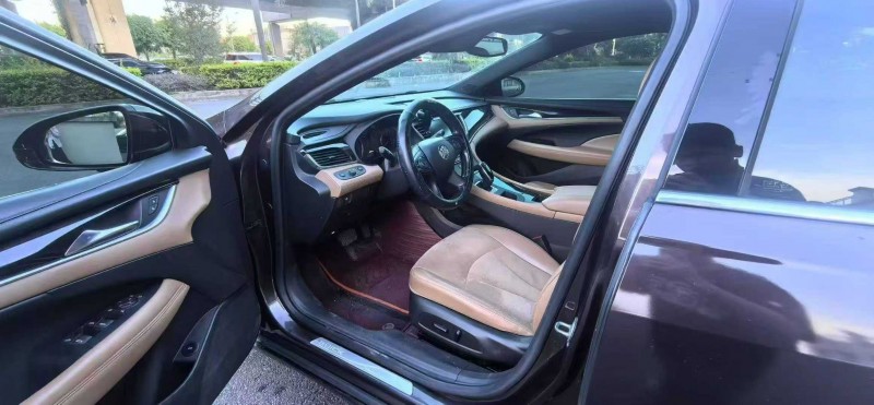 漳州18年别克君越4