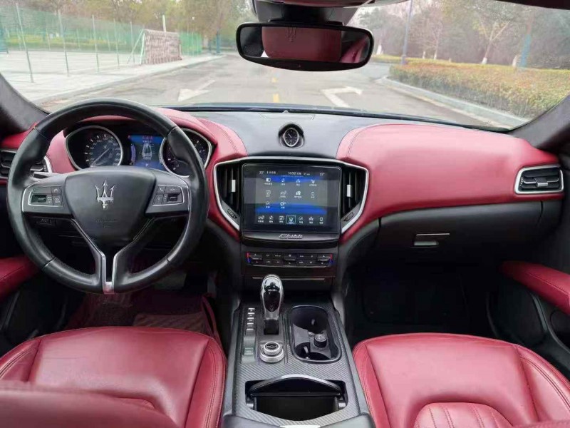 无锡17年玛莎拉蒂Ghibli4