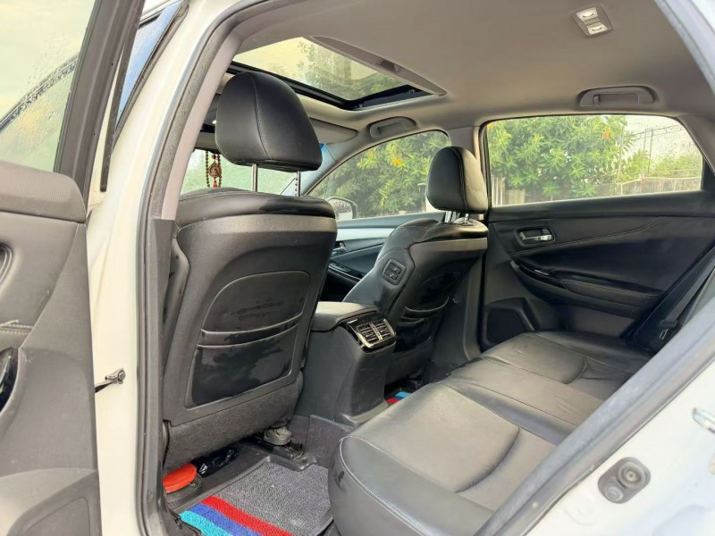 汕头18年本田思铂睿5