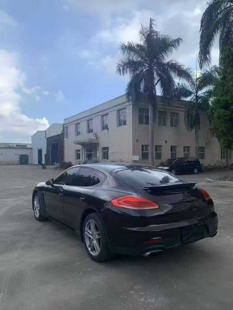 漳州14年保时捷帕拉梅拉8
