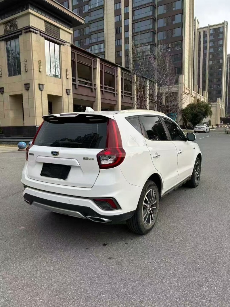 南阳19年吉利远景9