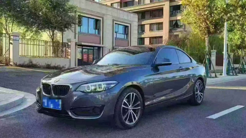 承德19年宝马2系2