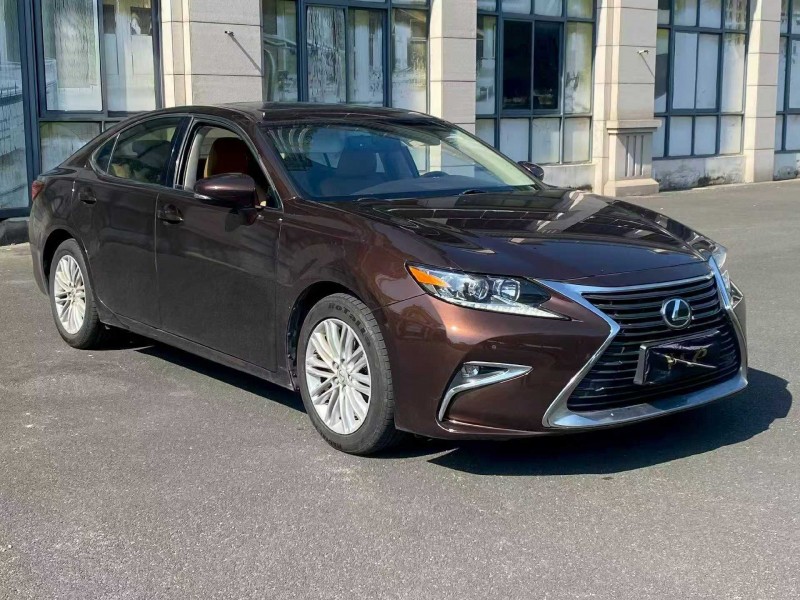 漳州16年雷克萨斯ES2