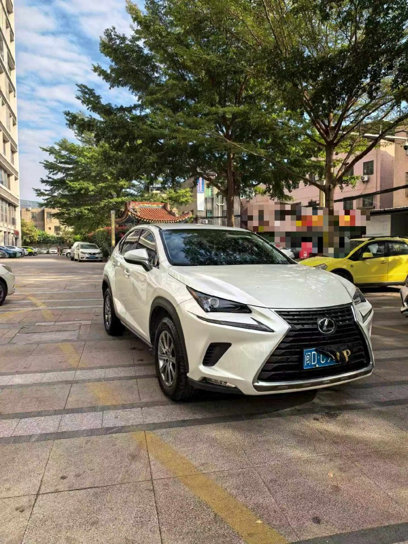 漳州21年雷克萨斯NX2
