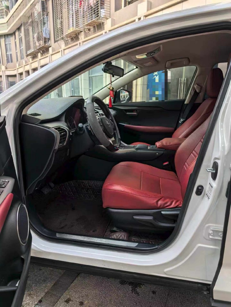 漳州21年雷克萨斯NX4