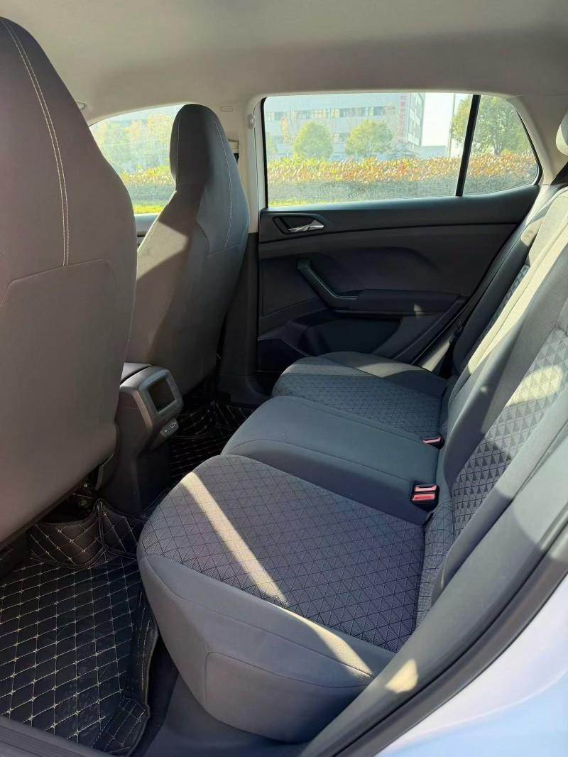 南阳23年大众途铠3