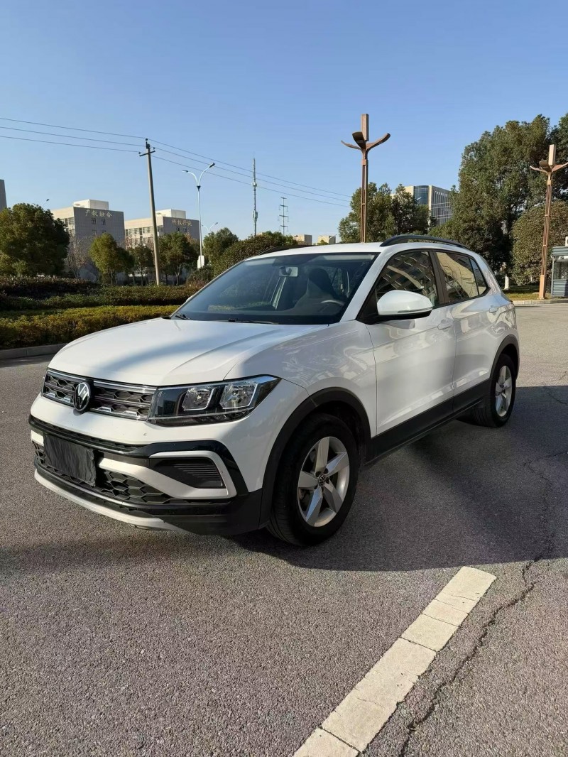 南阳23年大众途铠6