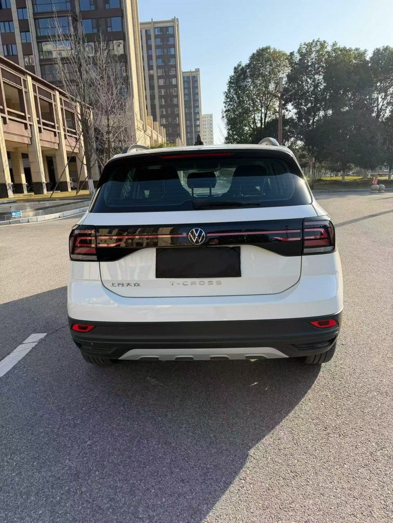 南阳23年大众途铠9