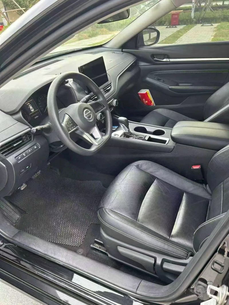 南阳22年日产天籁7