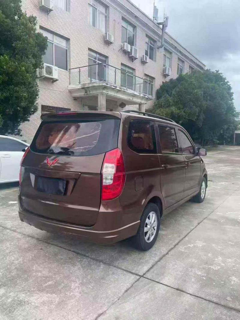 漳州17年五菱汽车宏光7