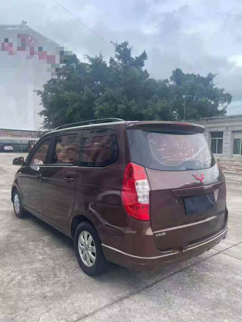 漳州17年五菱汽车宏光8