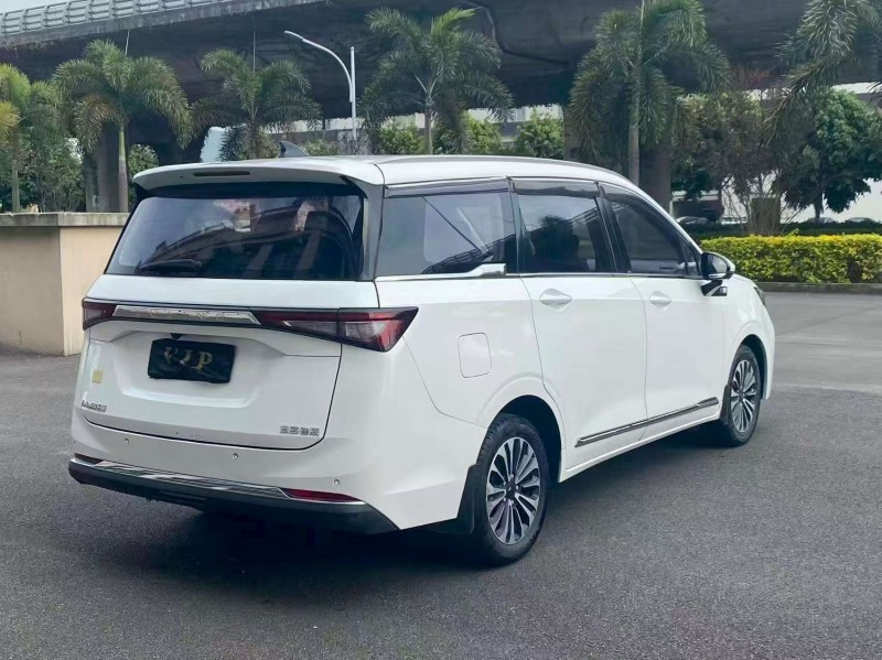 漳州22年五菱汽车佳辰7