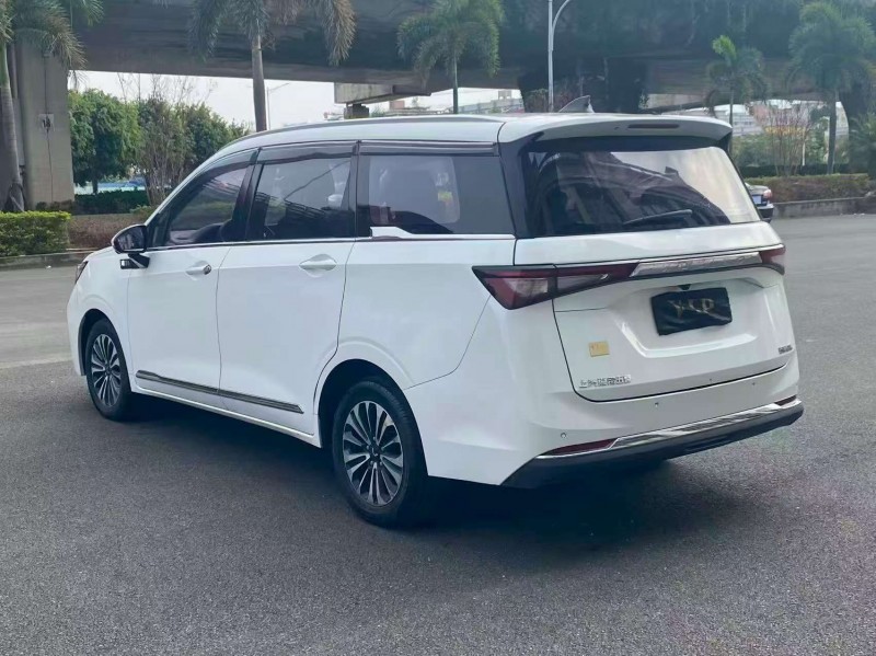 漳州22年五菱汽车佳辰8