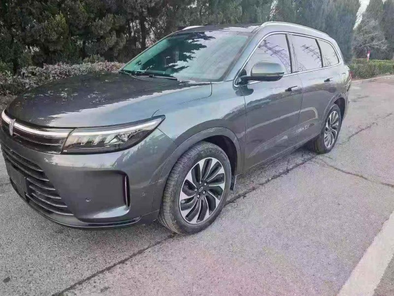 济宁22年华为智选问界2