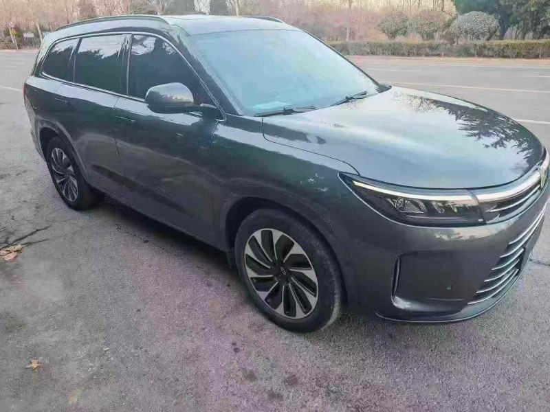 济宁22年华为智选问界3